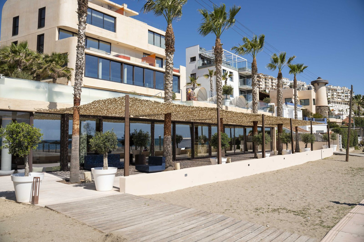 4 Bed Apartment for sale in Carvajal Costa Del Sol, Málaga, Spain