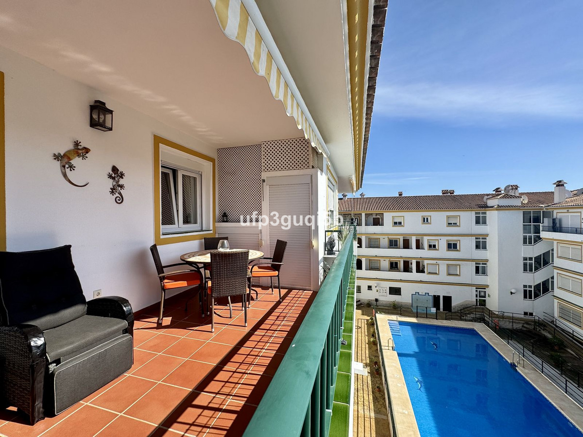 Se vende Apartamento en Planta Última de 2 dormitorios en Costa Del Sol, Málaga, España