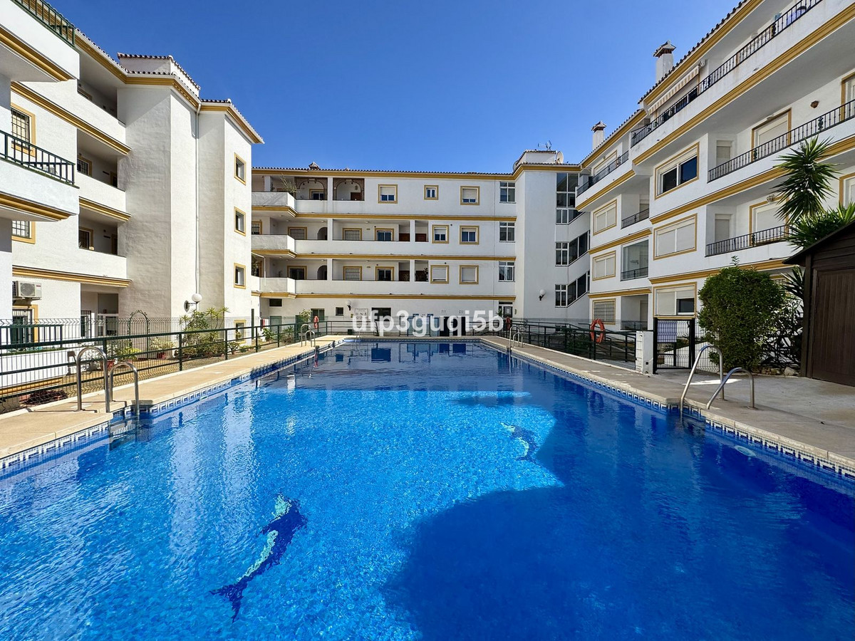 Se vende Apartamento en Planta Última de 2 dormitorios en Costa Del Sol, Málaga, España