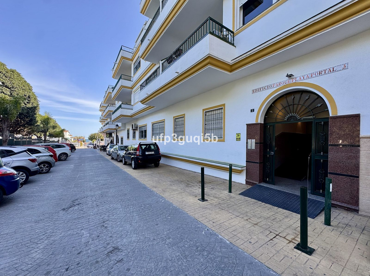 Se vende Apartamento en Planta Última de 2 dormitorios en Costa Del Sol, Málaga, España