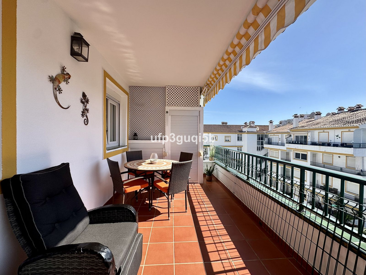Se vende Apartamento en Planta Última de 2 dormitorios en Costa Del Sol, Málaga, España