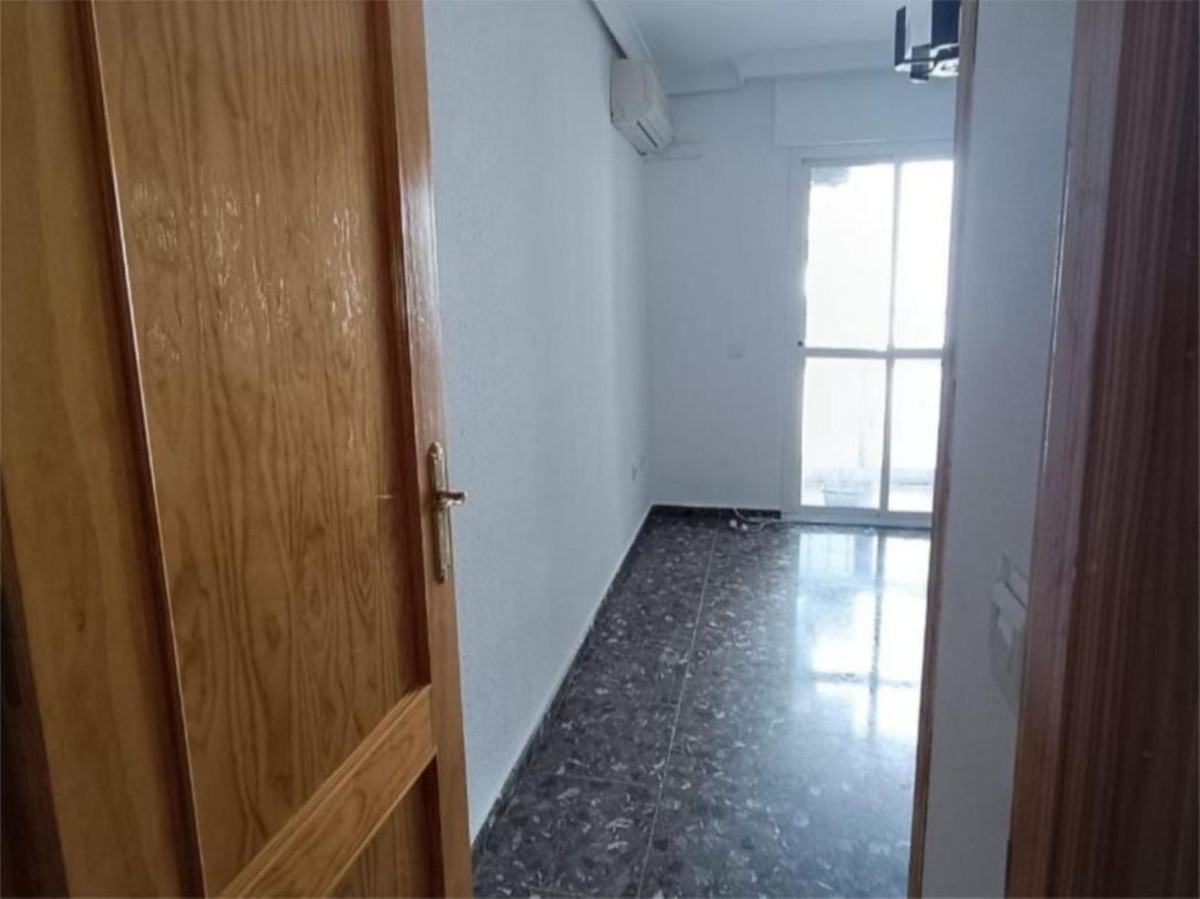 3 Bed Apartment for sale in Estepona Costa Del Sol, Málaga, Spain