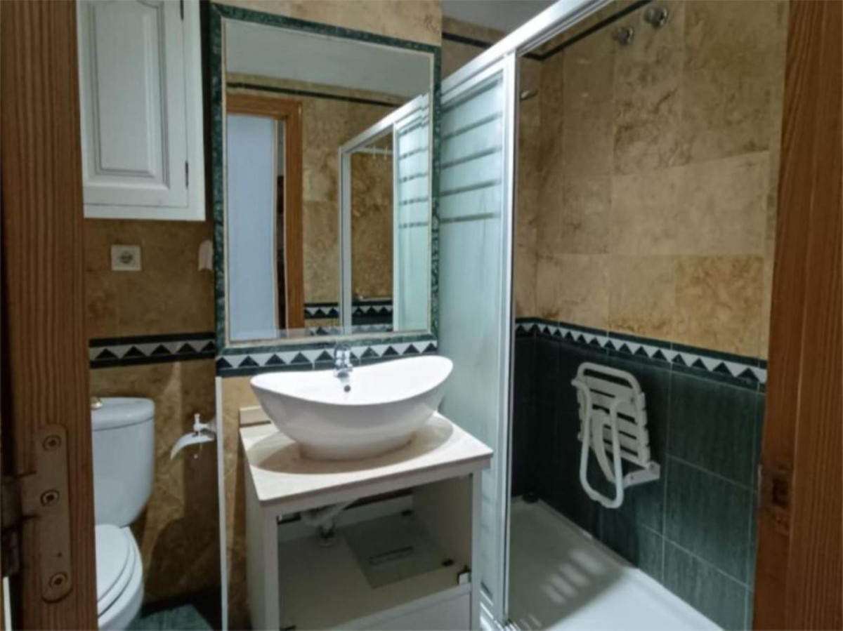 3 Bed Apartment for sale in Estepona Costa Del Sol, Málaga, Spain