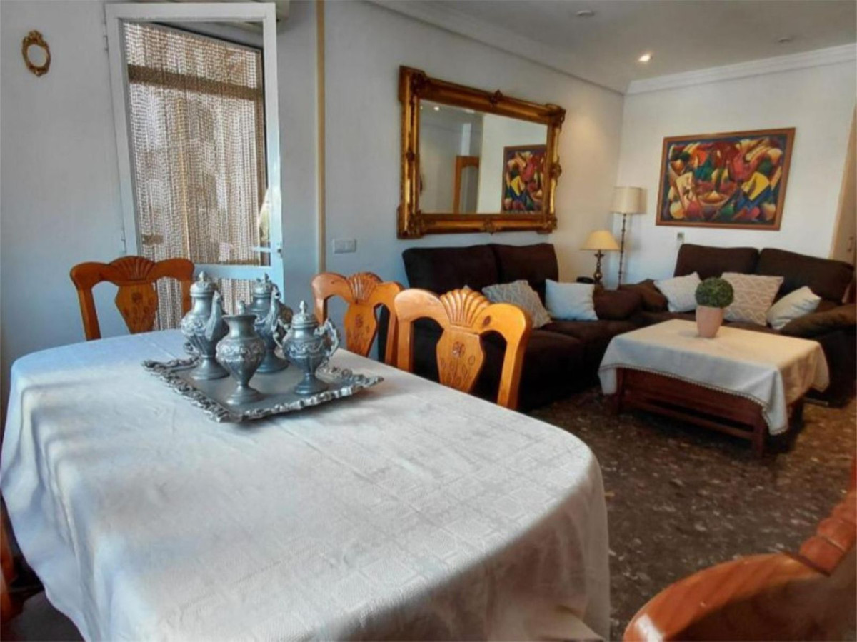 3 Bed Apartment for sale in Estepona Costa Del Sol, Málaga, Spain