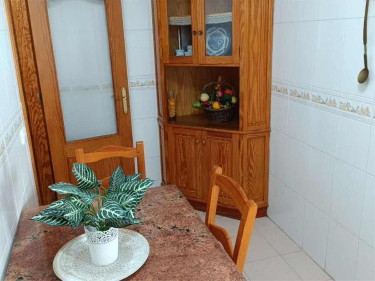 3 Bed Apartment for sale in Estepona Costa Del Sol, Málaga, Spain