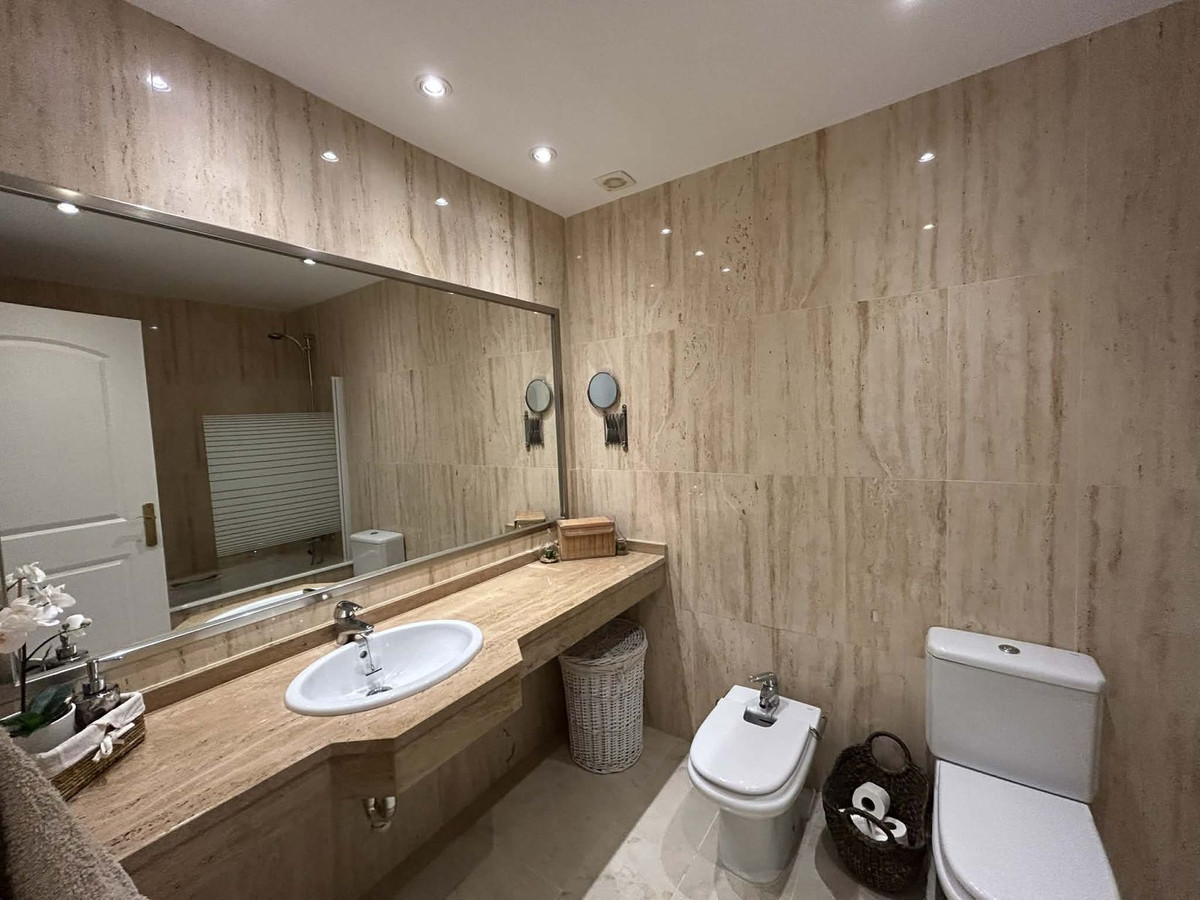 2 Bed Apartment for sale in Elviria Costa Del Sol, Málaga, Spain