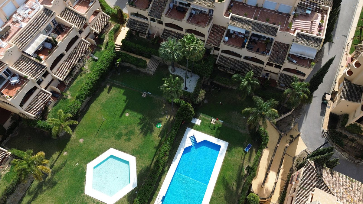 2 Bed Apartment for sale in Elviria Costa Del Sol, Málaga, Spain