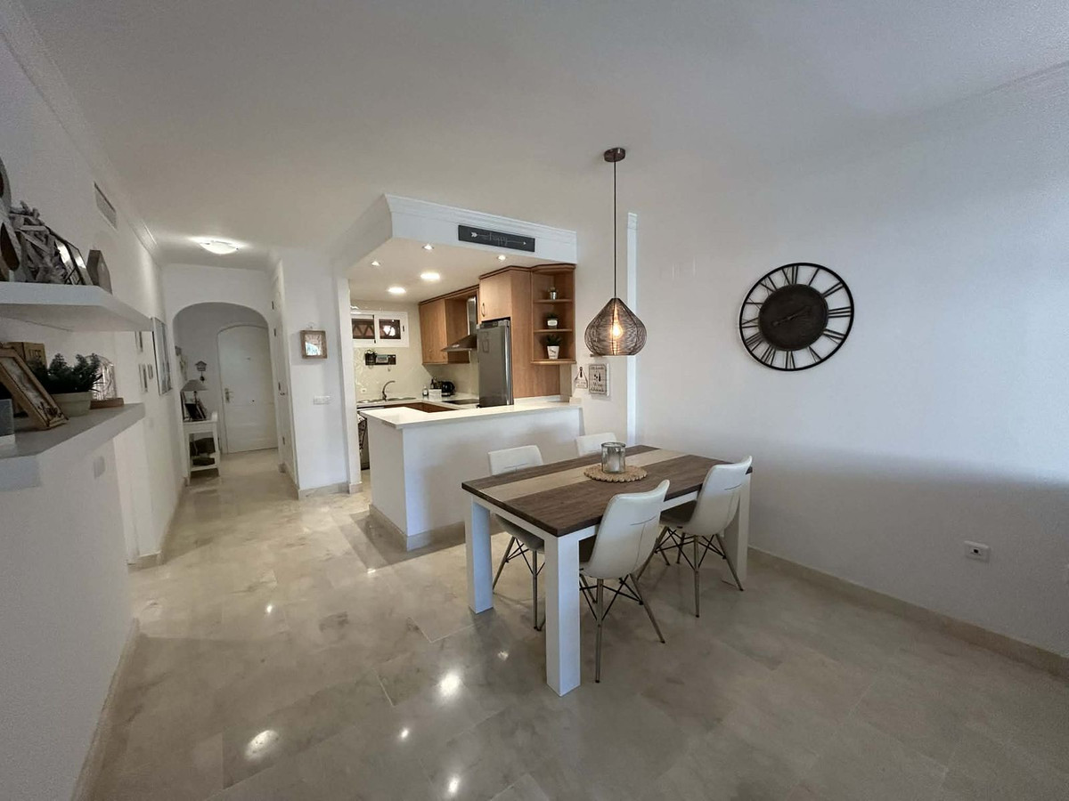 2 Bed Apartment for sale in Elviria Costa Del Sol, Málaga, Spain