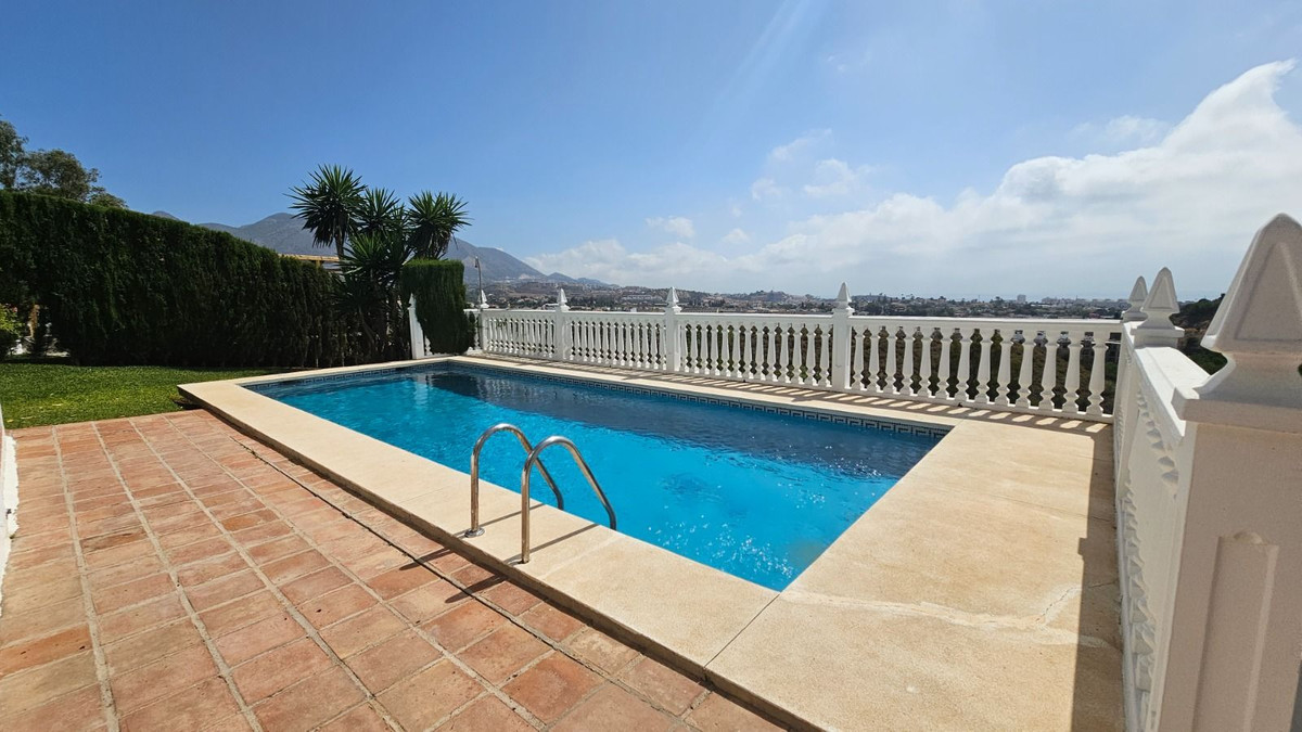 4 Bed Townhouse for sale in Mijas Costa Costa Del Sol, Málaga, Spain