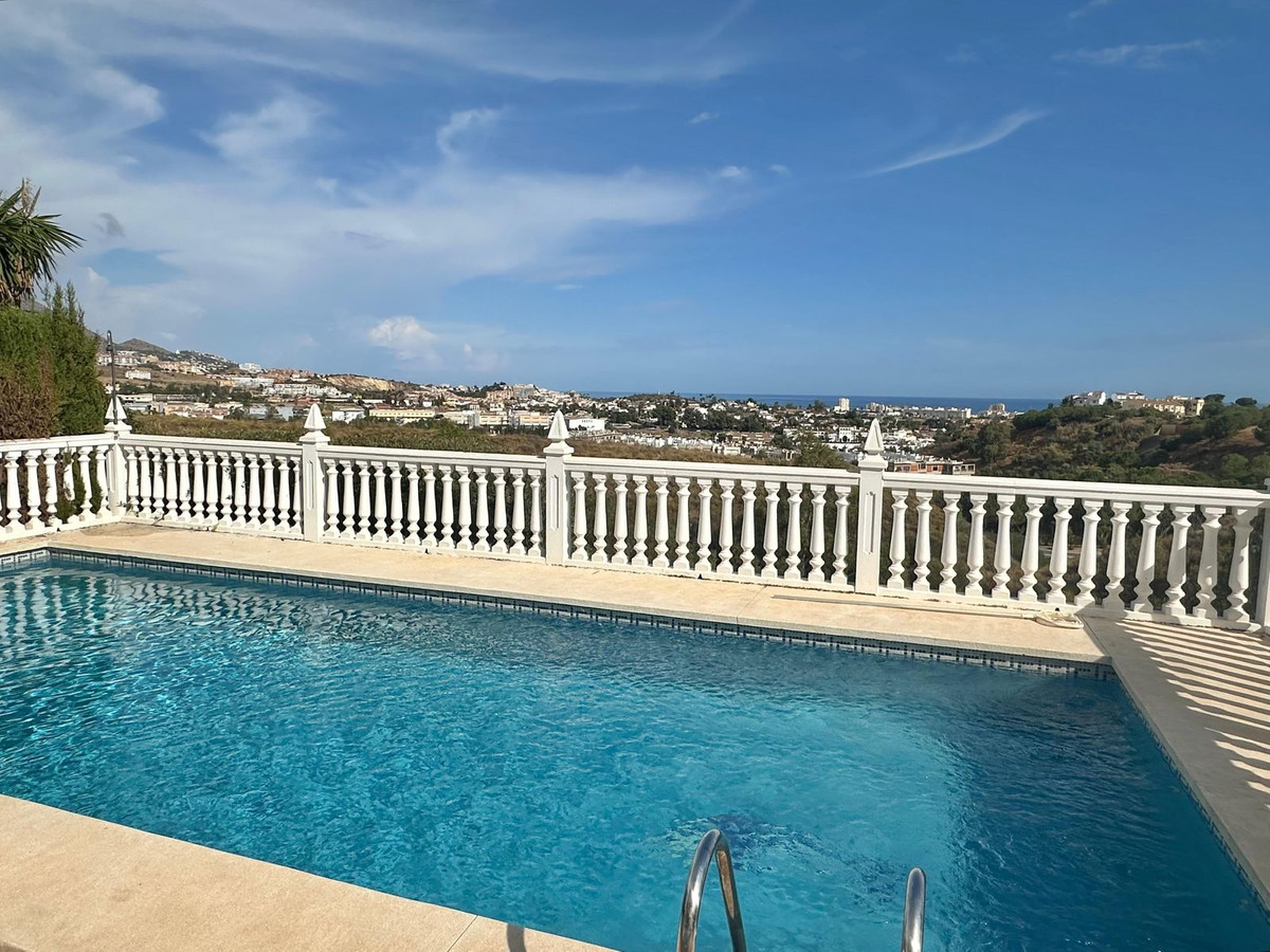 4 Bed Townhouse for sale in Mijas Costa Costa Del Sol, Málaga, Spain