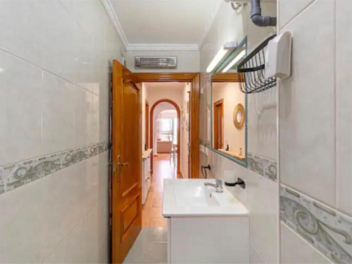 3 Bed Apartment for sale in San Pedro De Alcántara Costa Del Sol, Málaga, Spain