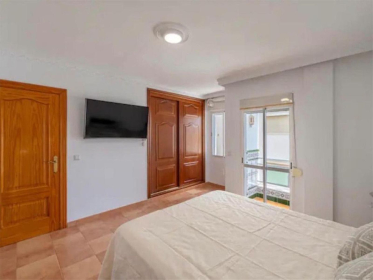 3 Bed Apartment for sale in San Pedro De Alcántara Costa Del Sol, Málaga, Spain