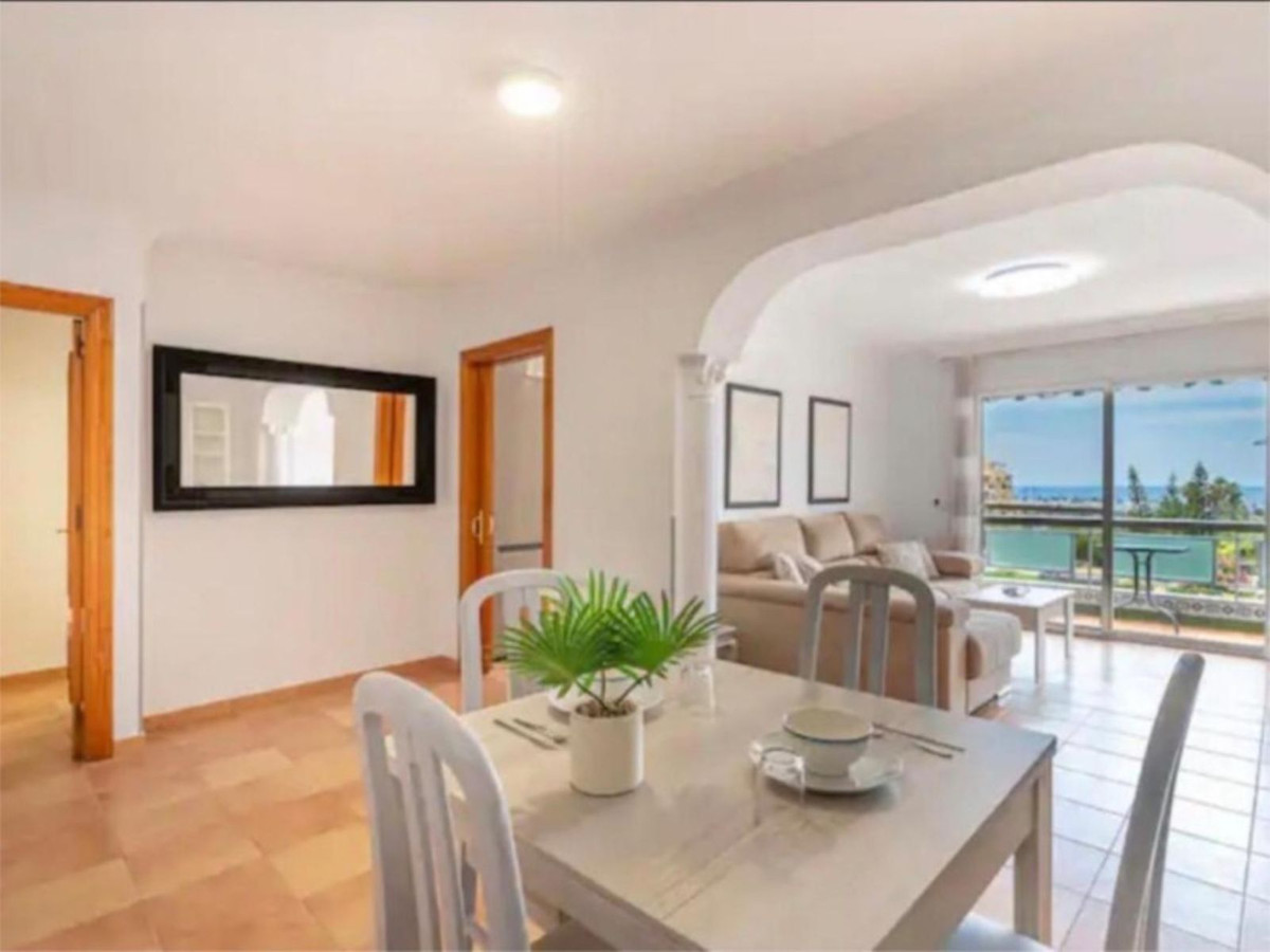 3 Bed Apartment for sale in San Pedro De Alcántara Costa Del Sol, Málaga, Spain