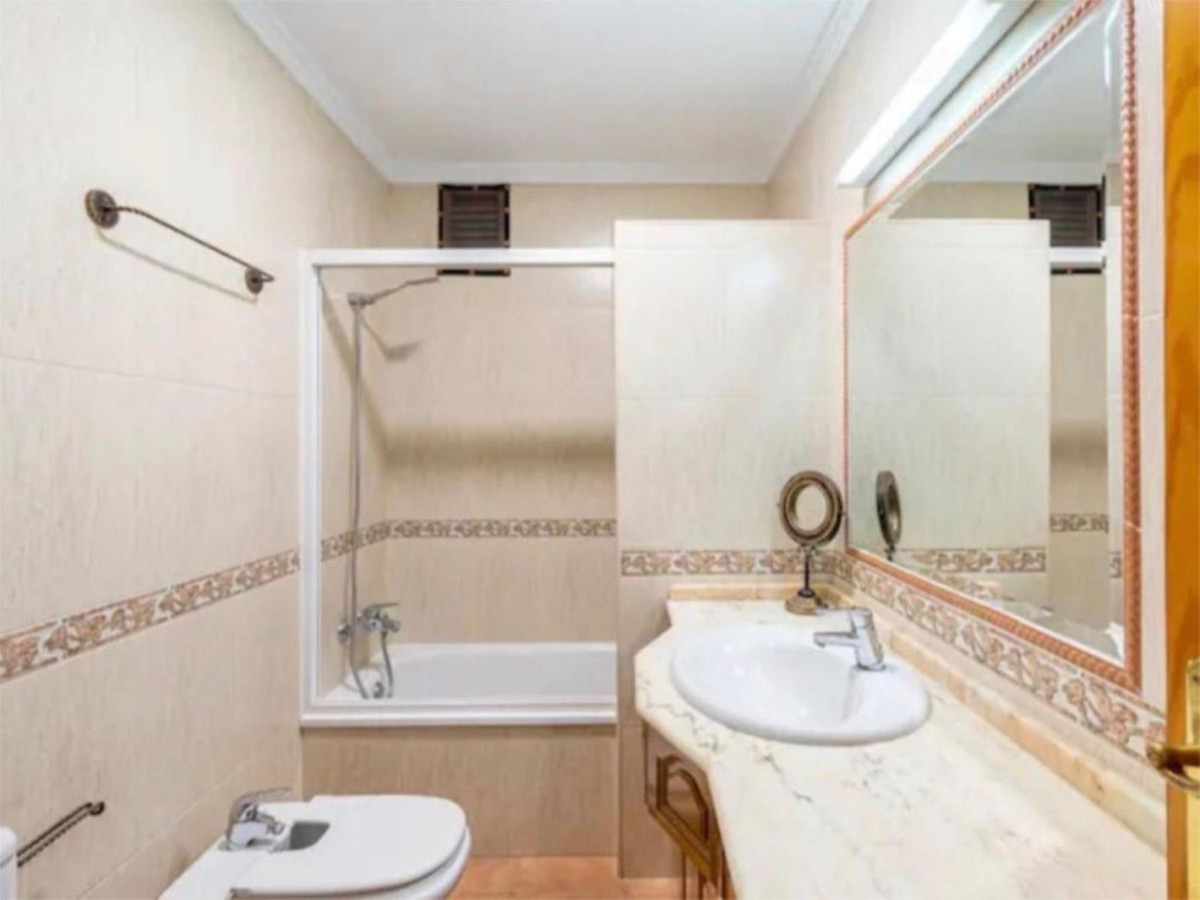3 Bed Apartment for sale in San Pedro De Alcántara Costa Del Sol, Málaga, Spain