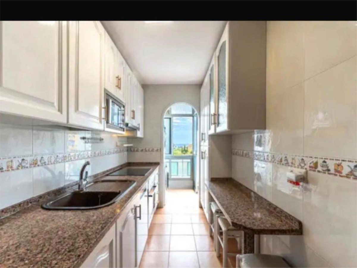 3 Bed Apartment for sale in San Pedro De Alcántara Costa Del Sol, Málaga, Spain
