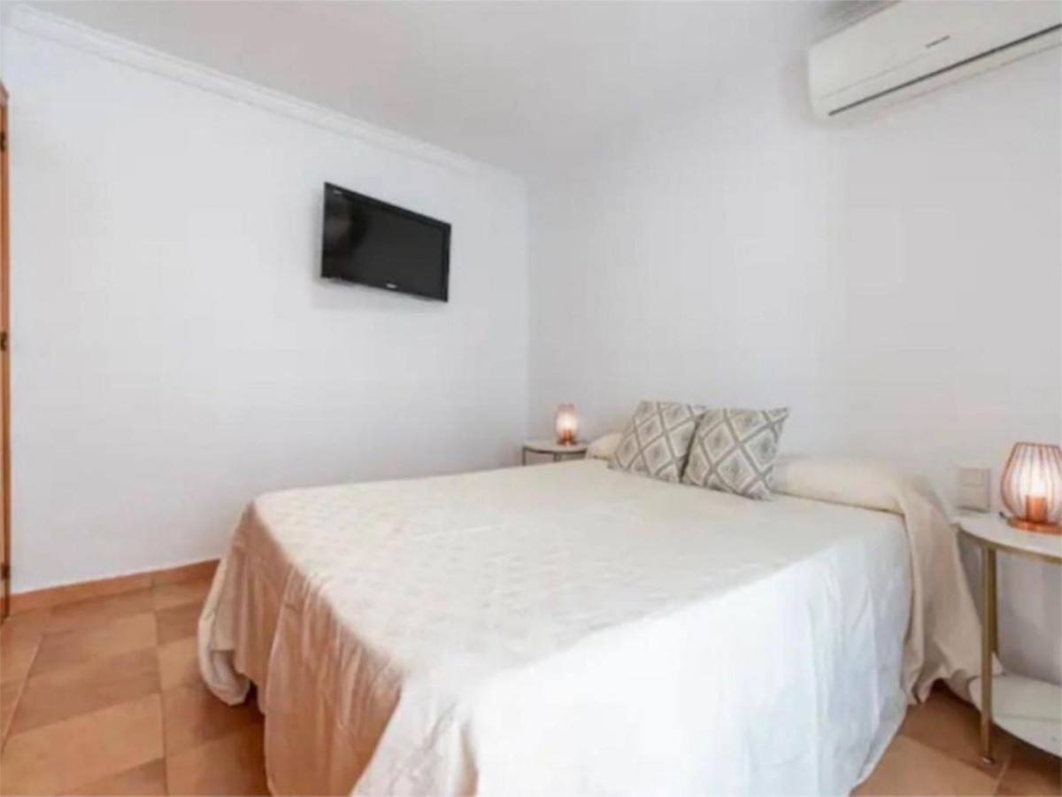3 Bed Apartment for sale in San Pedro De Alcántara Costa Del Sol, Málaga, Spain