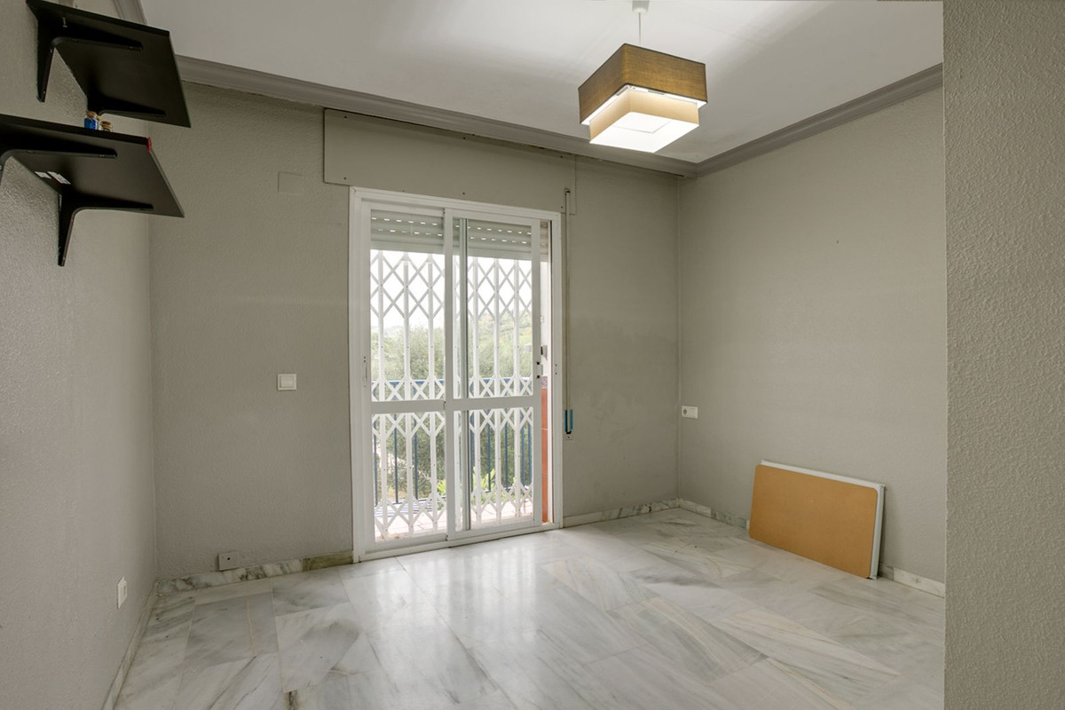 3 Bed Townhouse for sale in Estepona Costa Del Sol, Málaga, Spain