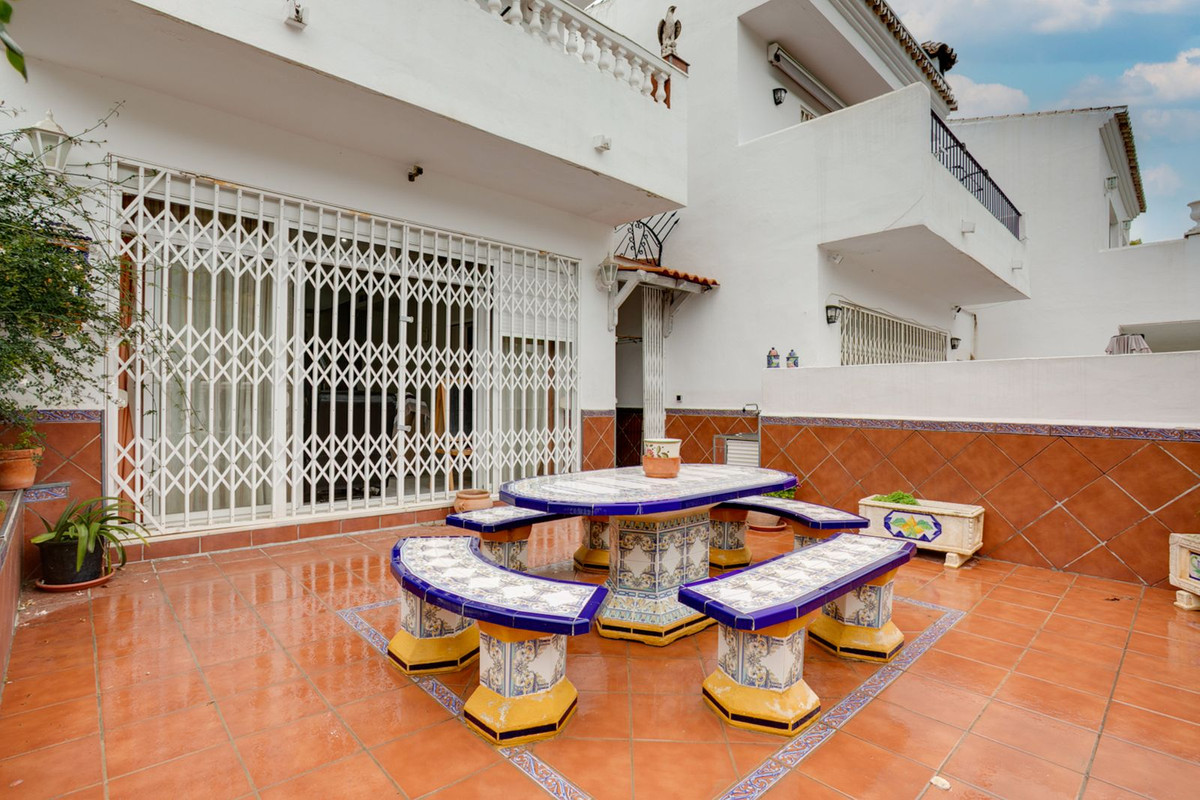 3 Bed Townhouse for sale in Estepona Costa Del Sol, Málaga, Spain