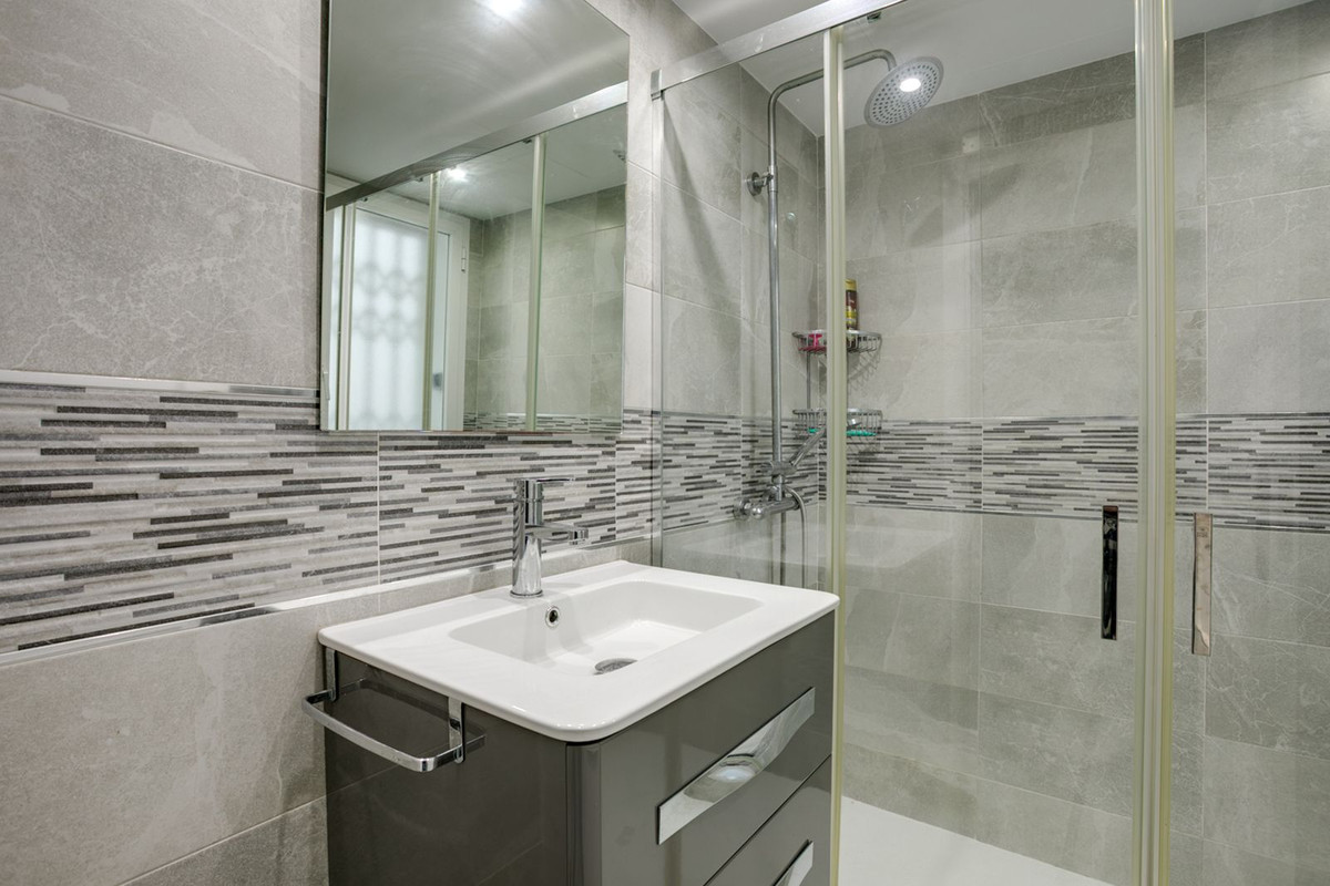 3 Bed Townhouse for sale in Estepona Costa Del Sol, Málaga, Spain