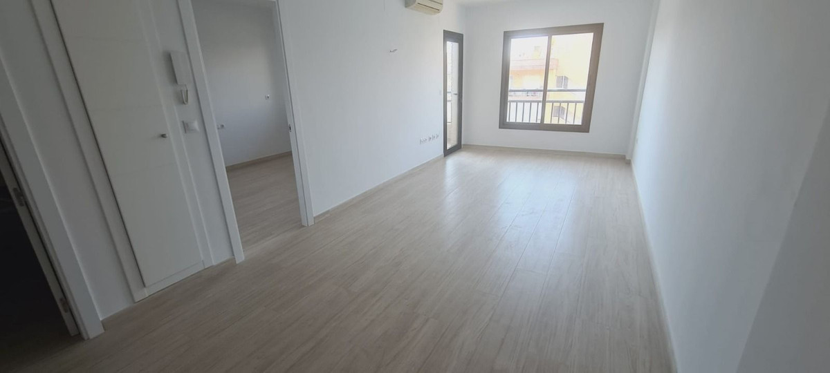 1 Bed Apartment for sale in Fuengirola Costa Del Sol, Málaga, Spain