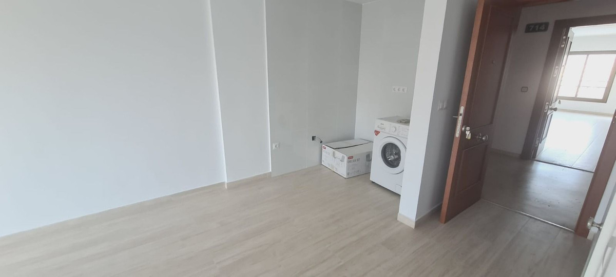 1 Bed Apartment for sale in Fuengirola Costa Del Sol, Málaga, Spain