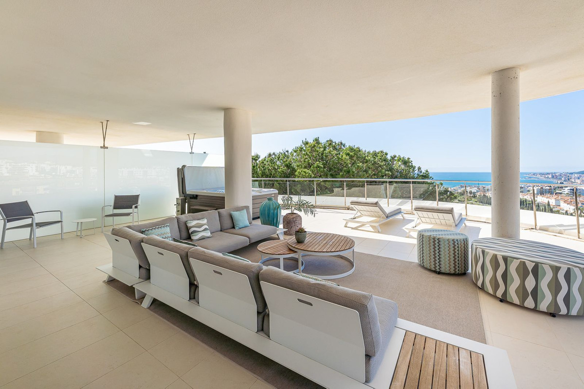 3 Bed Apartment for sale in Benalmadena Costa Del Sol, Málaga, Spain