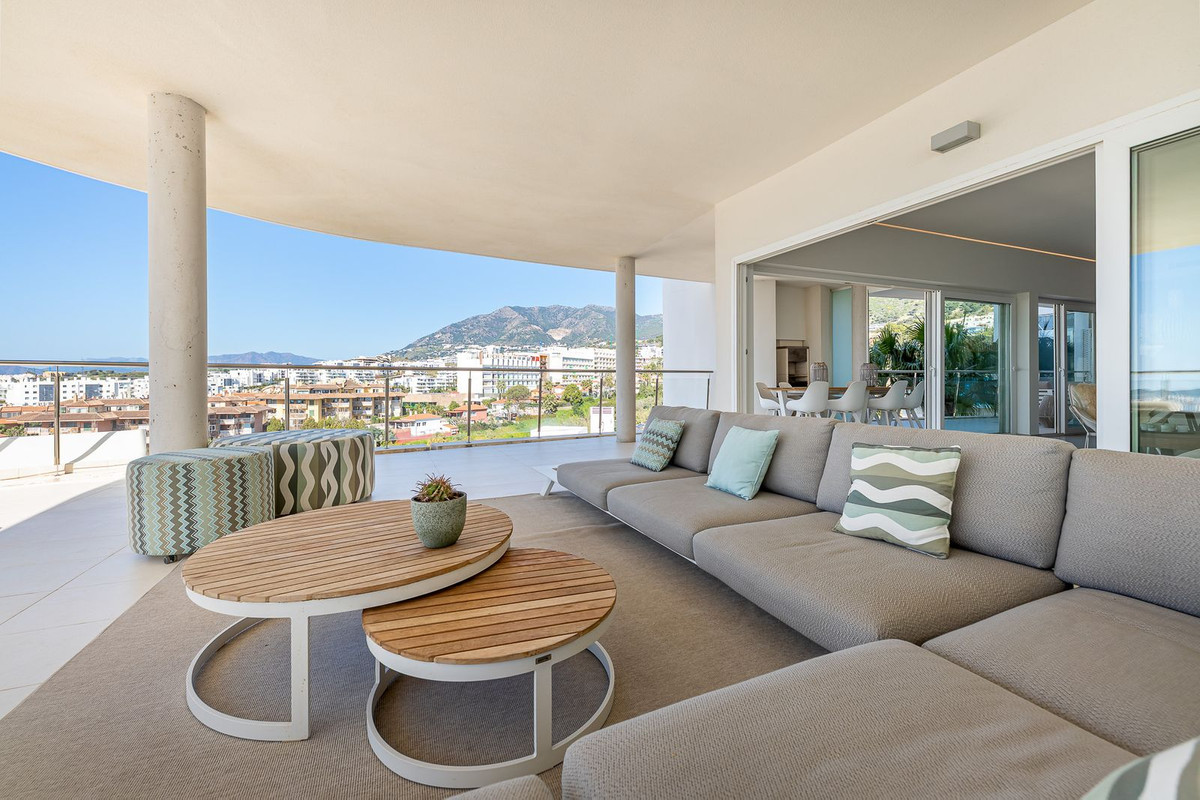 3 Bed Apartment for sale in Benalmadena Costa Del Sol, Málaga, Spain