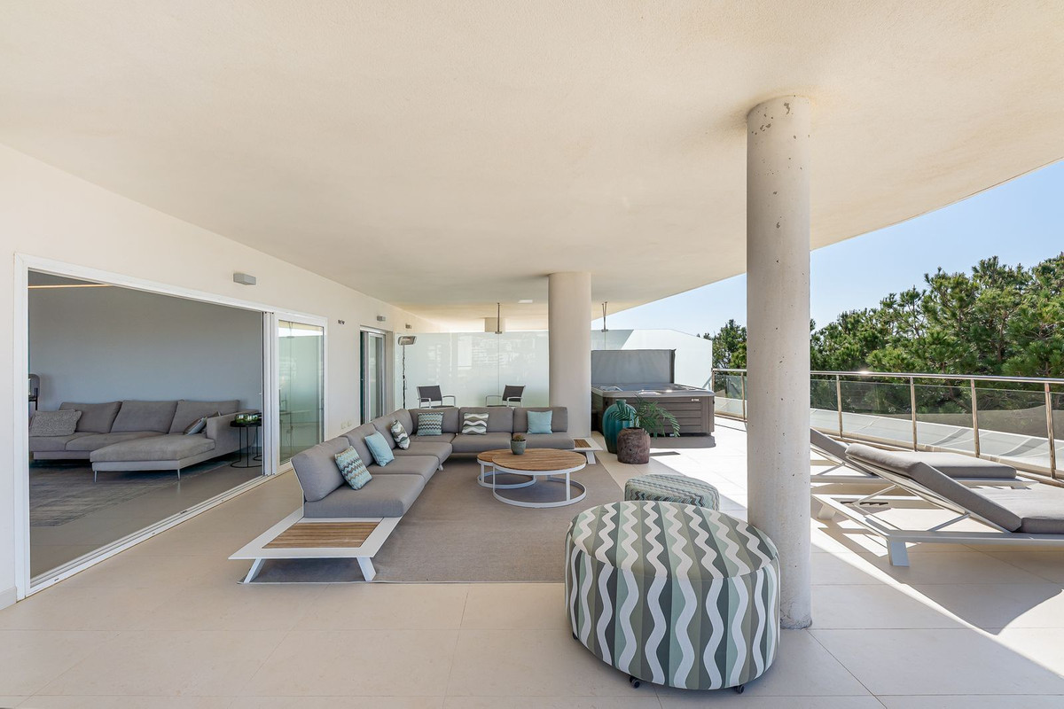 3 Bed Apartment for sale in Benalmadena Costa Del Sol, Málaga, Spain