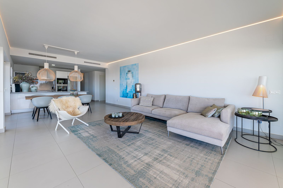 3 Bed Apartment for sale in Benalmadena Costa Del Sol, Málaga, Spain