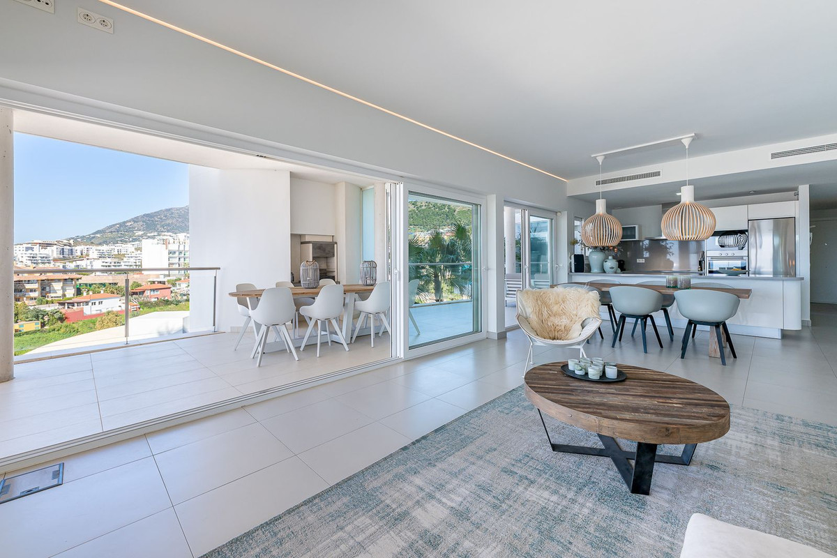 3 Bed Apartment for sale in Benalmadena Costa Del Sol, Málaga, Spain