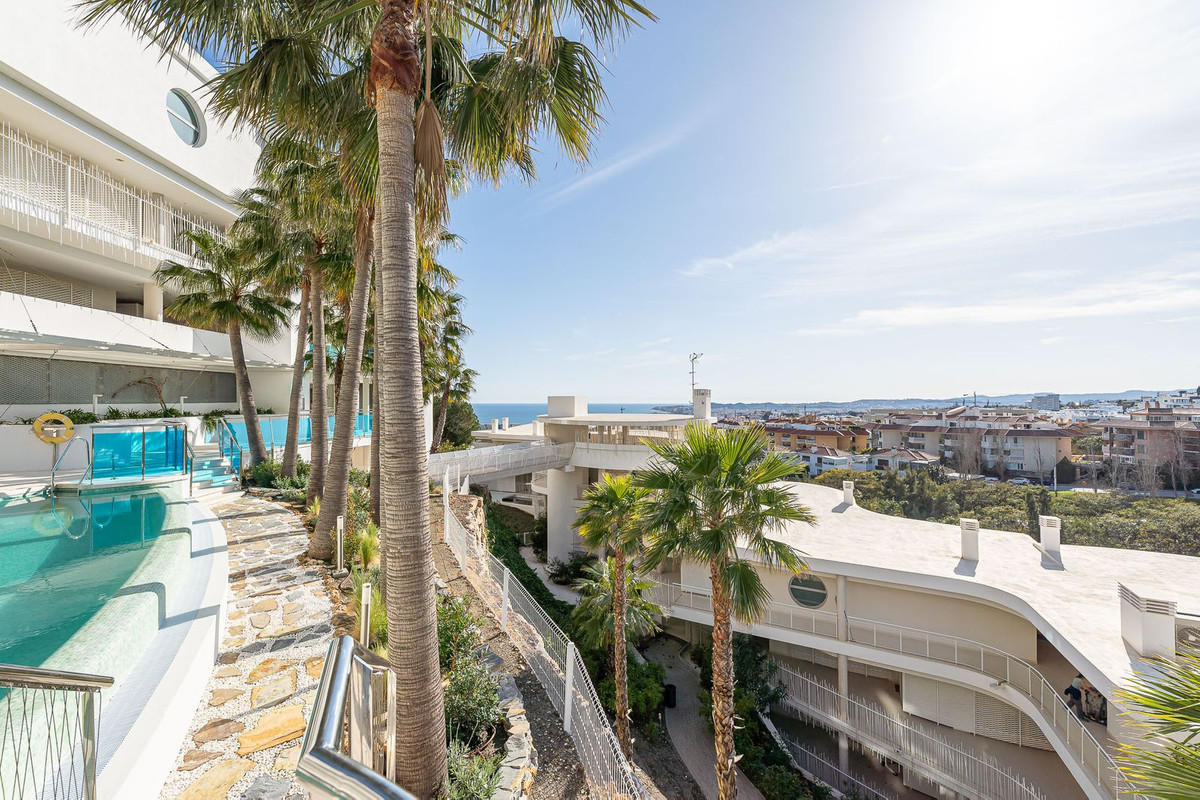 3 Bed Apartment for sale in Benalmadena Costa Del Sol, Málaga, Spain