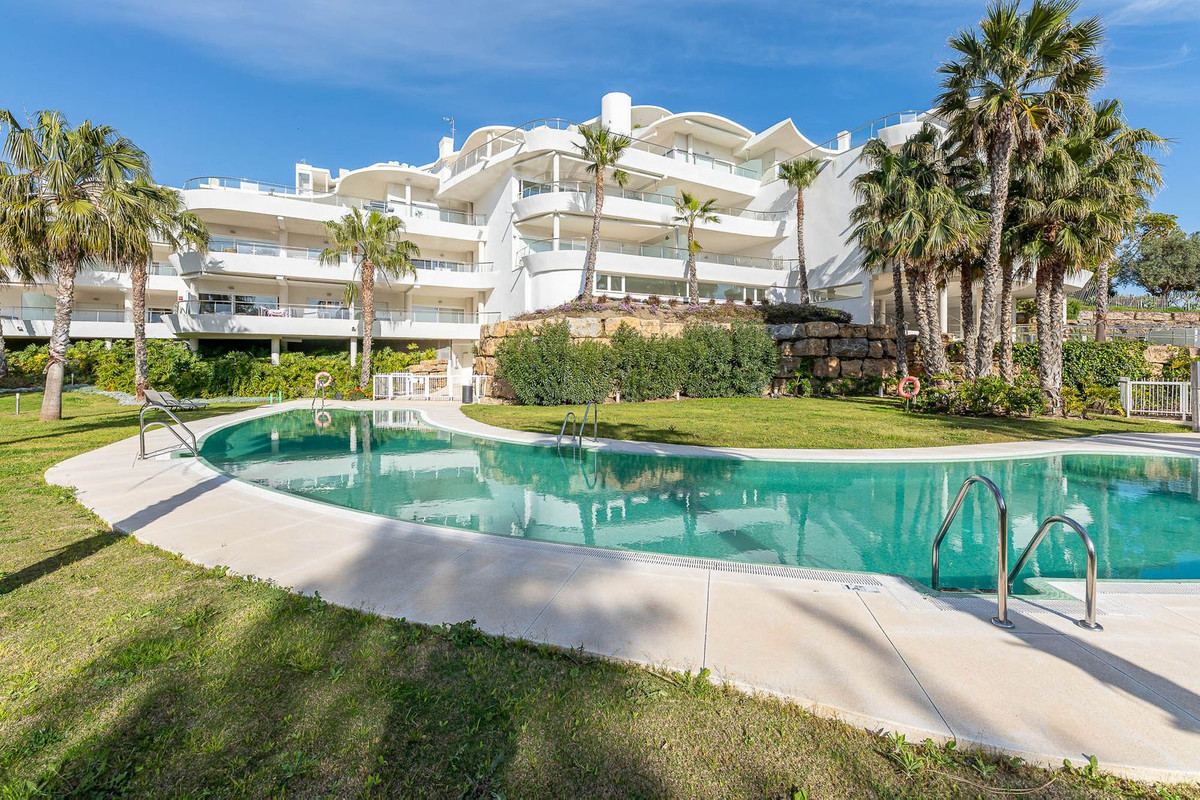 3 Bed Apartment for sale in Benalmadena Costa Del Sol, Málaga, Spain