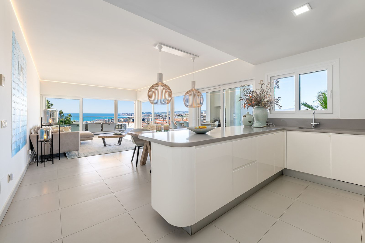 3 Bed Apartment for sale in Benalmadena Costa Del Sol, Málaga, Spain