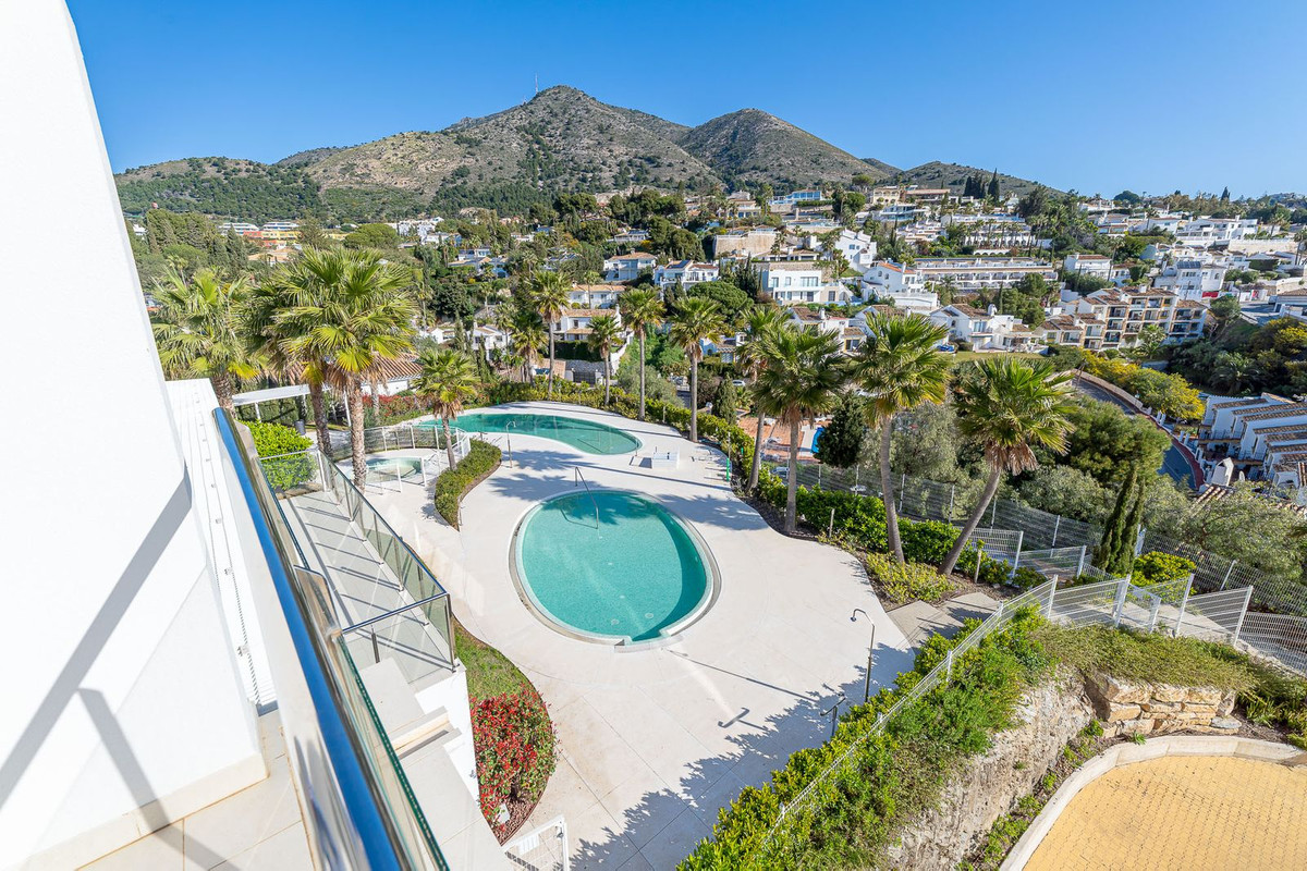 3 Bed Apartment for sale in Benalmadena Costa Del Sol, Málaga, Spain
