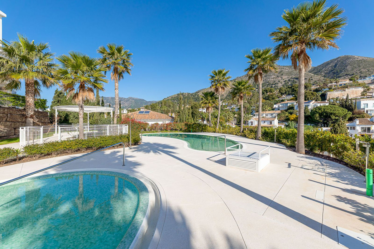 3 Bed Apartment for sale in Benalmadena Costa Del Sol, Málaga, Spain