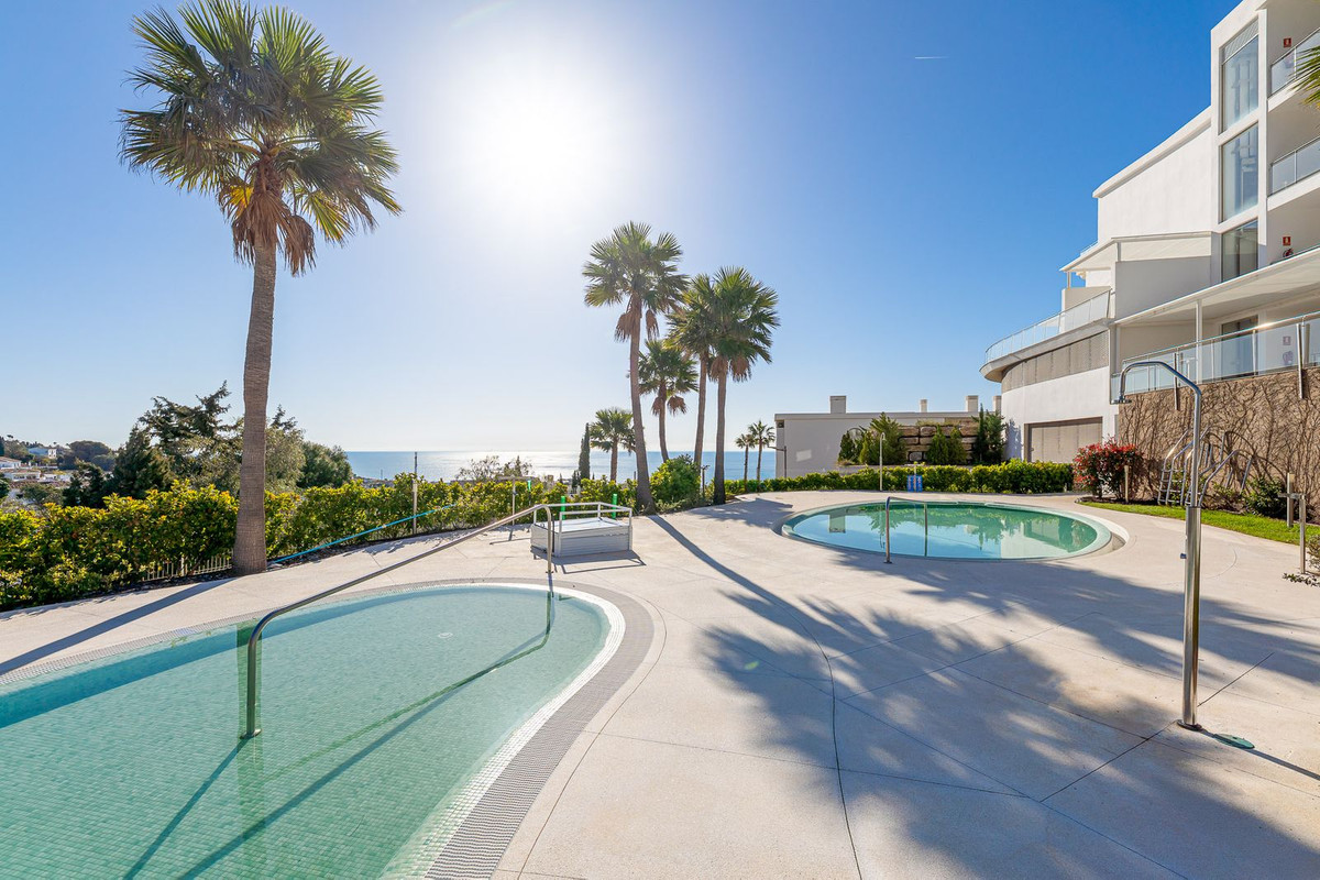 3 Bed Apartment for sale in Benalmadena Costa Del Sol, Málaga, Spain