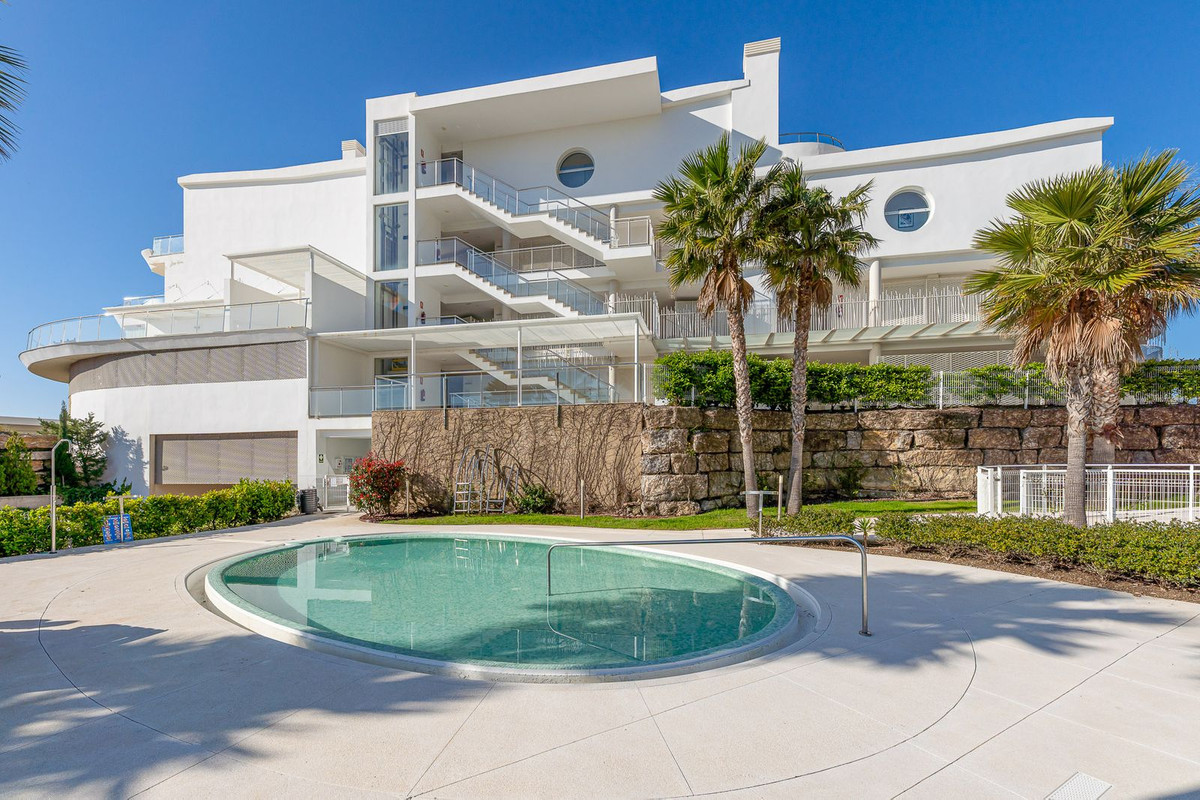 3 Bed Apartment for sale in Benalmadena Costa Del Sol, Málaga, Spain