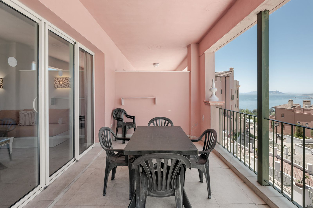 Se vende Apartamento Planta Media de 2 dormitorios en Costa Del Sol, Málaga, España