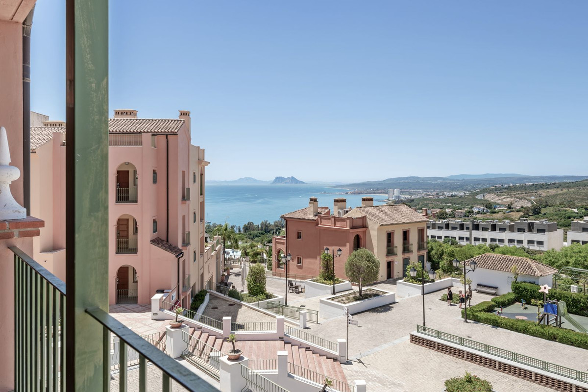Se vende Apartamento Planta Media de 2 dormitorios en Costa Del Sol, Málaga, España