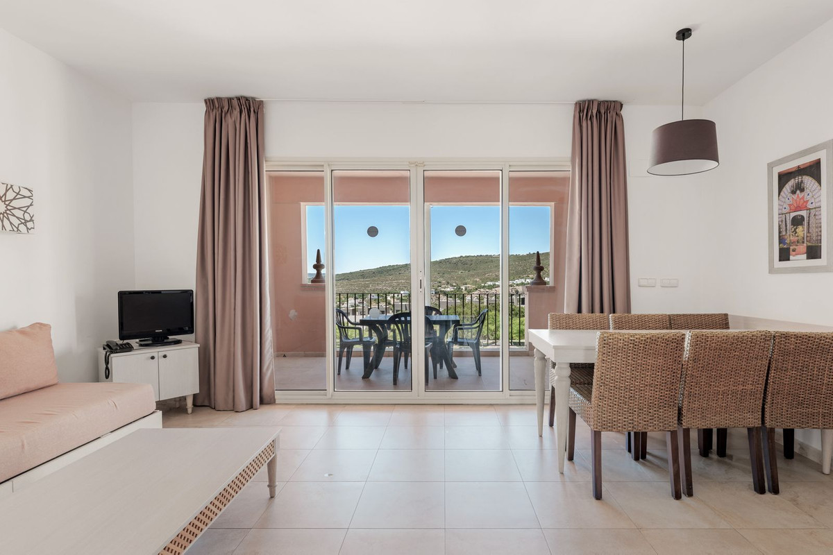 Se vende Apartamento Planta Media de 2 dormitorios en Costa Del Sol, Málaga, España