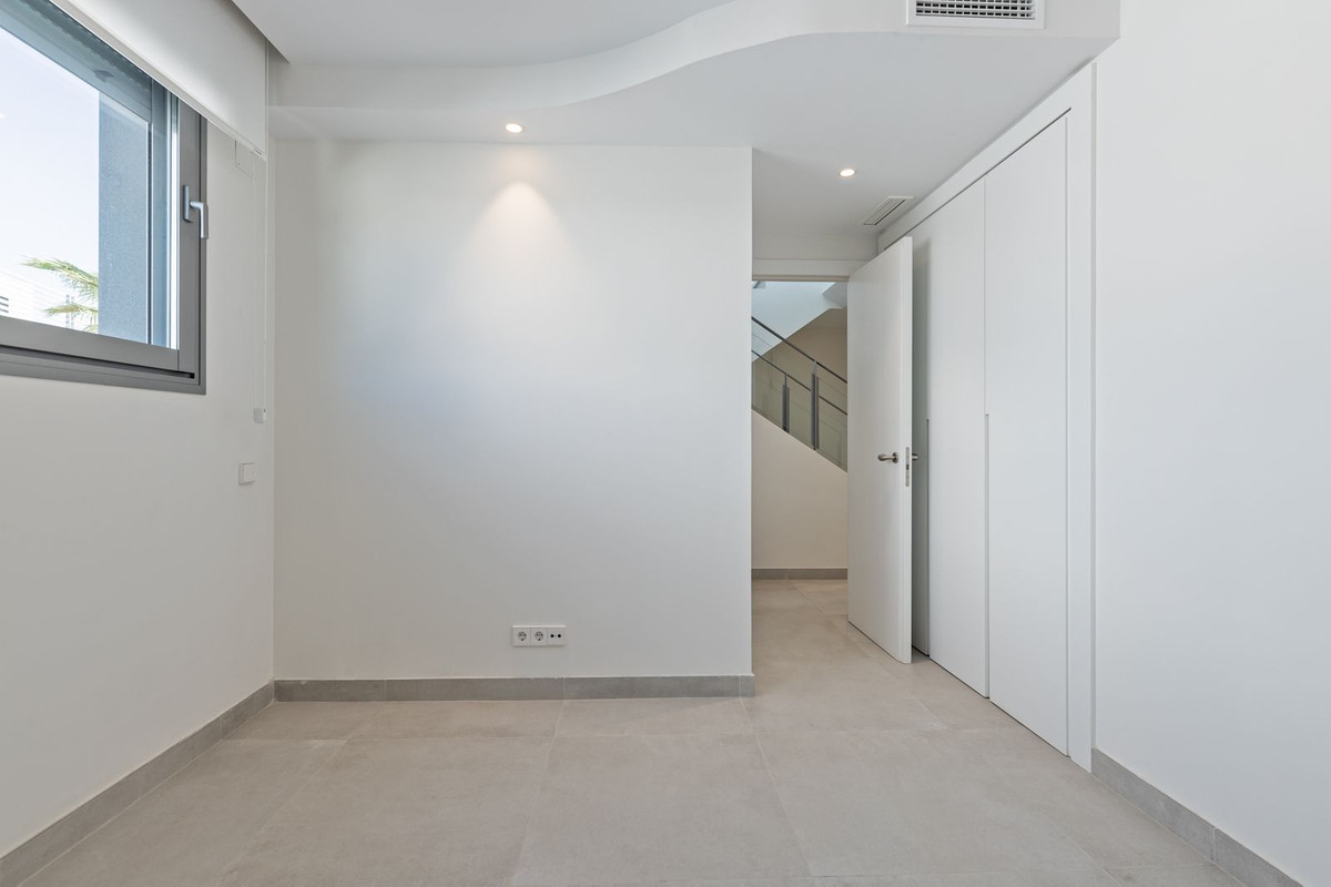 4 Bed Townhouse for sale in San Pedro De Alcántara Costa Del Sol, Málaga, Spain