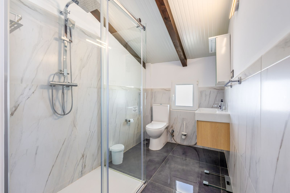 6 Bed Townhouse for sale in Alhaurín El Grande Costa Del Sol, Málaga, Spain