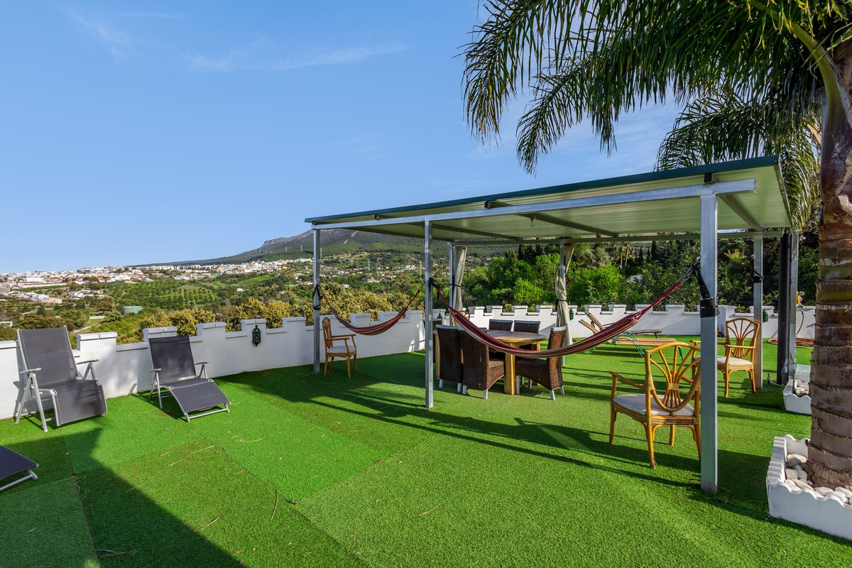 6 Bed Townhouse for sale in Alhaurín El Grande Costa Del Sol, Málaga, Spain