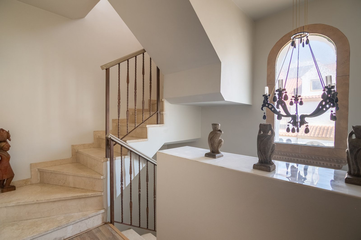 3 Bed Townhouse for sale in Estepona Costa Del Sol, Málaga, Spain