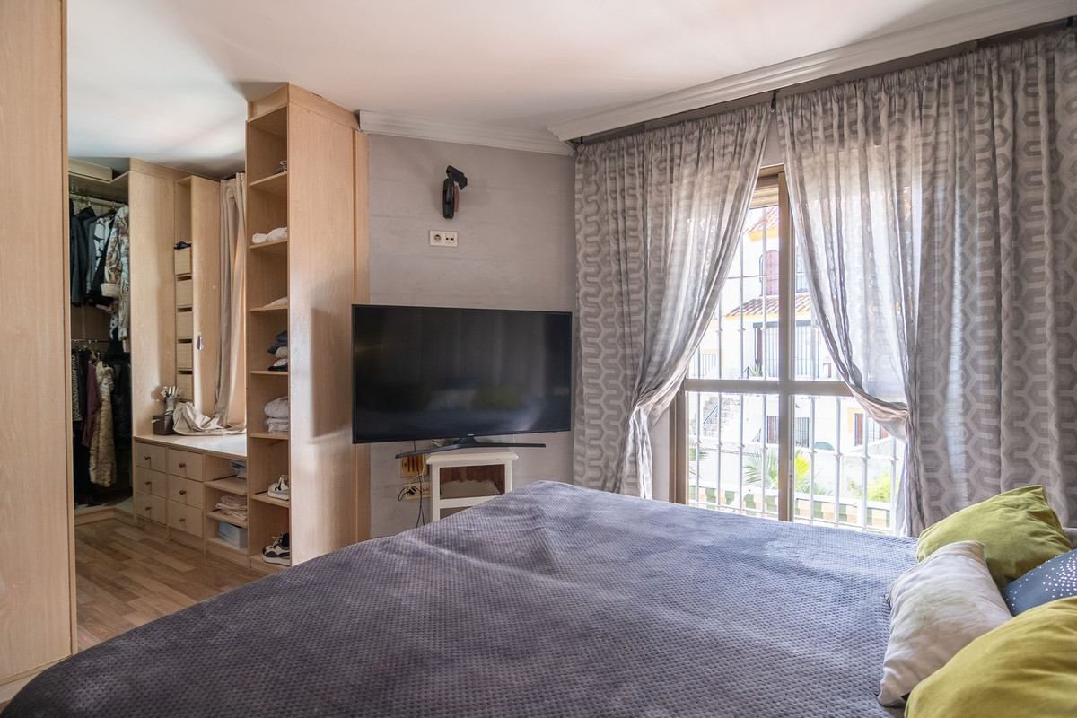 3 Bed Townhouse for sale in Estepona Costa Del Sol, Málaga, Spain