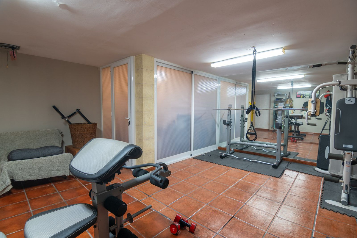 3 Bed Townhouse for sale in Estepona Costa Del Sol, Málaga, Spain