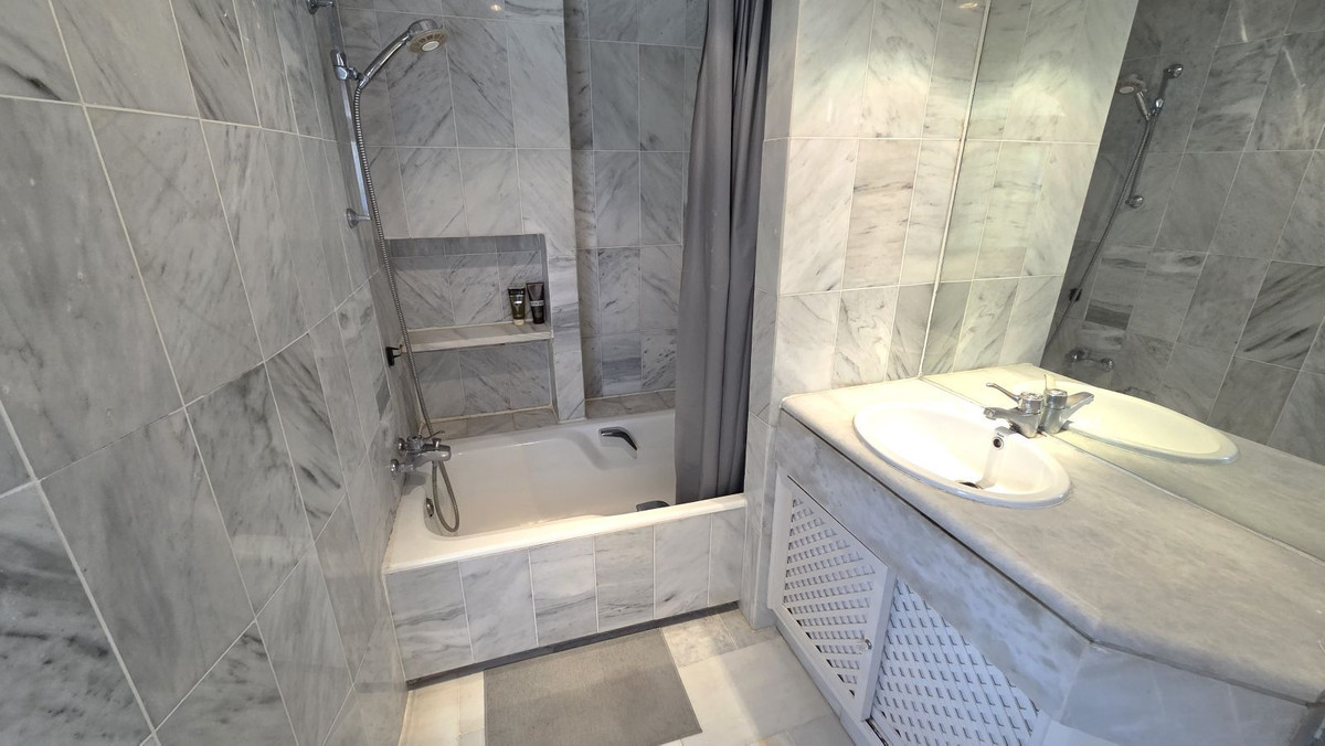 3 Bed Townhouse for sale in Marbella Costa Del Sol, Málaga, Spain