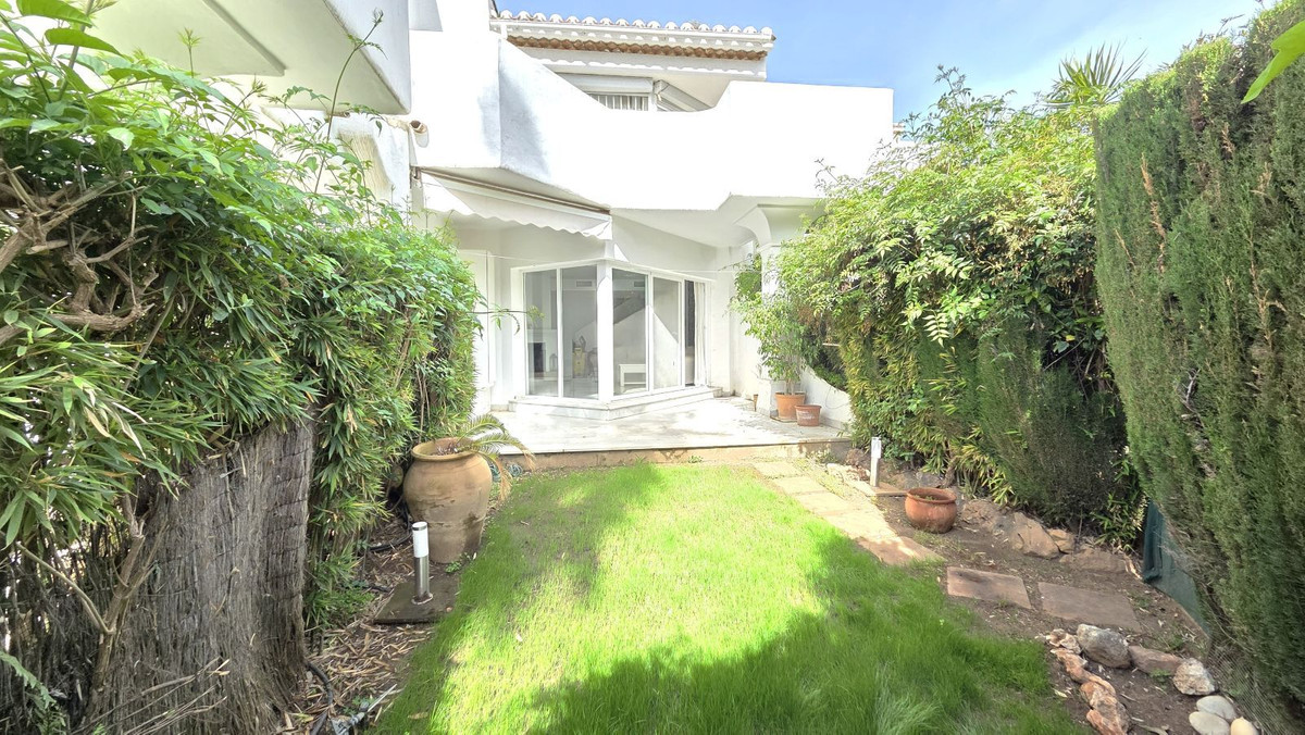3 Bed Townhouse for sale in Marbella Costa Del Sol, Málaga, Spain