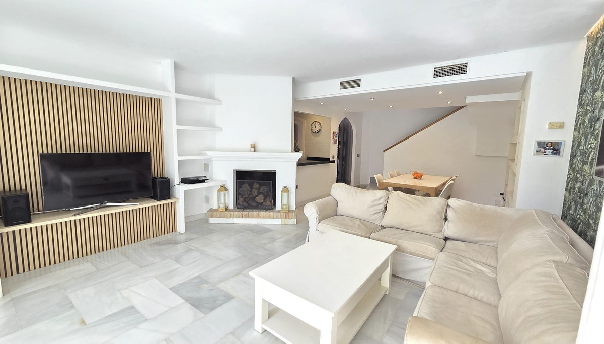3 Bed Townhouse for sale in Marbella Costa Del Sol, Málaga, Spain