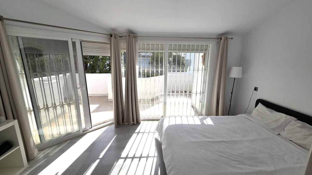3 Bed Townhouse for sale in Marbella Costa Del Sol, Málaga, Spain